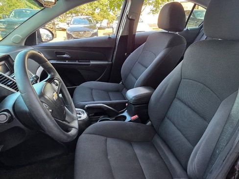 Used 2015 Chevrolet Cruze LT image 8