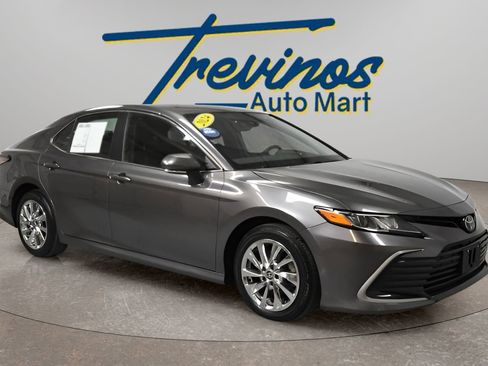 Used 2024 Toyota Camry LE w/ Convenience Package image 1