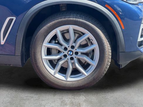 Used 2019 BMW X5 xDrive40i w/ Executive Package AWD/4WD image 25