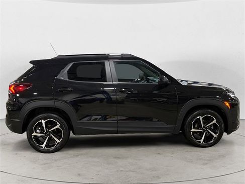 Used 2023 Chevrolet TrailBlazer RS w/ Technology Package image 8