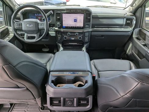 Used 2023 Ford F250 Lariat w/ Lariat Ultimate Package AWD/4WD image 16