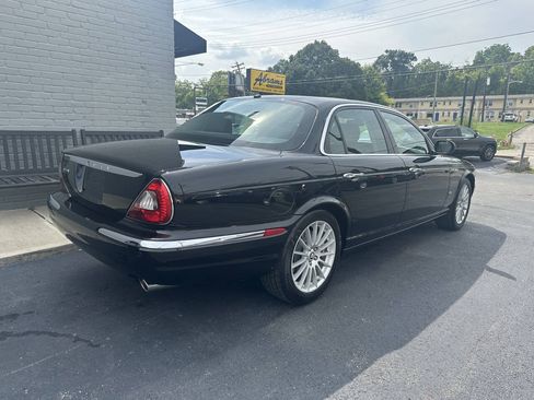 Used 2006 Jaguar XJ8 RWD image 5