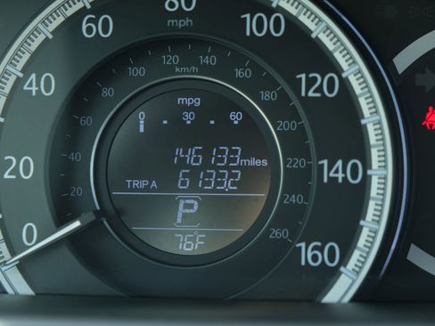 Used 2015 Honda Accord EX-L image 40