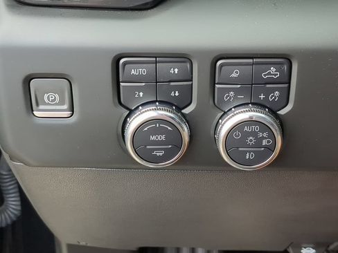 Used 2024 GMC Sierra 1500 AT4X AWD/4WD image 21