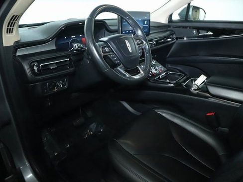 Used 2021 Lincoln Nautilus AWD image 17