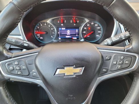 Used 2019 Chevrolet Equinox LT w/ Driver Convenience Package image 13