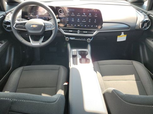 New 2026 Chevrolet Equinox EV LT image 8