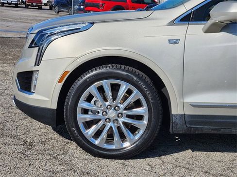 Used 2017 Cadillac XT5 Platinum image 9