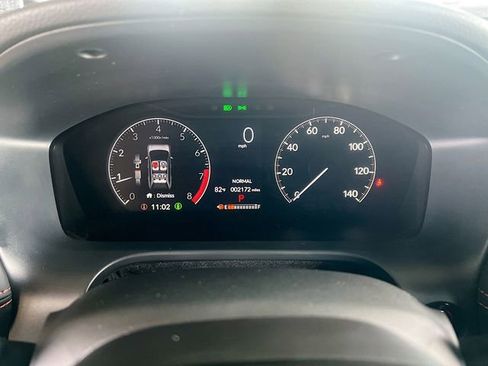 Used 2025 Honda HR-V Sport image 15