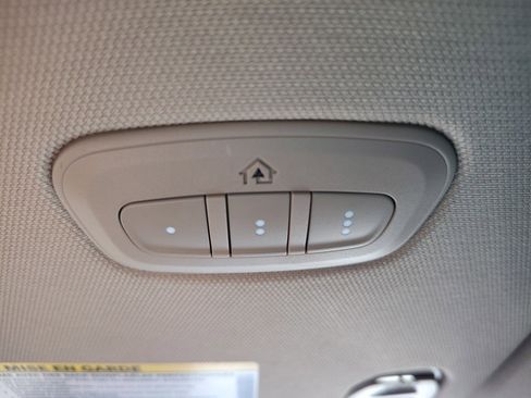 Used 2021 RAM 1500 Laramie w/ Off Road Group image 28