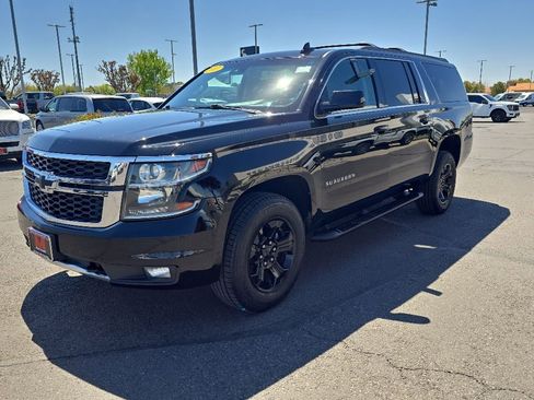 Used 2017 Chevrolet Suburban LT w/ Z71 Midnight Edition AWD/4WD image 7