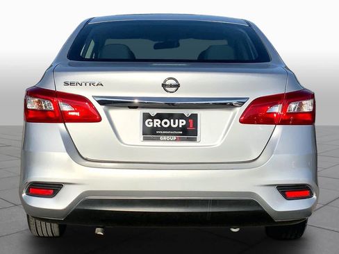 Used 2019 Nissan Sentra S FWD image 5