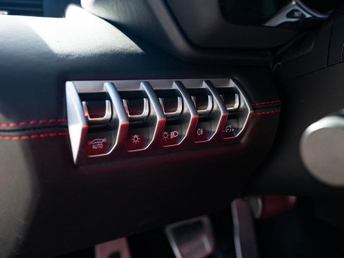 Used 2014 Lamborghini Aventador LP 700-4 image 37