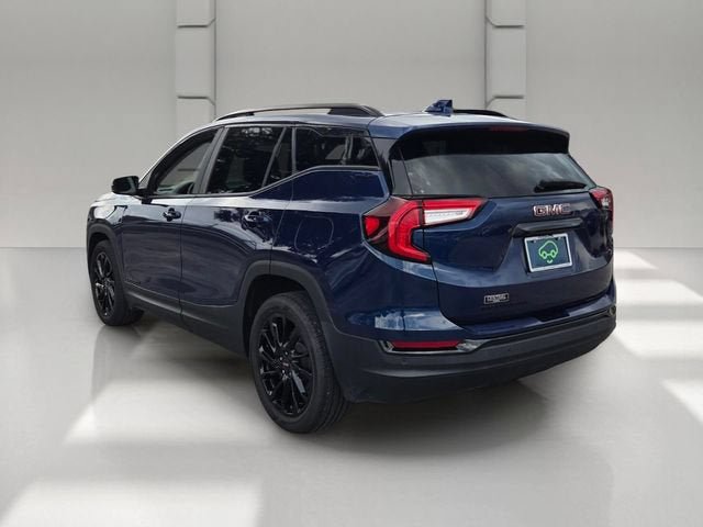 Used 2023 GMC Terrain SLE w/ Driver Convenience Package FWD image 3