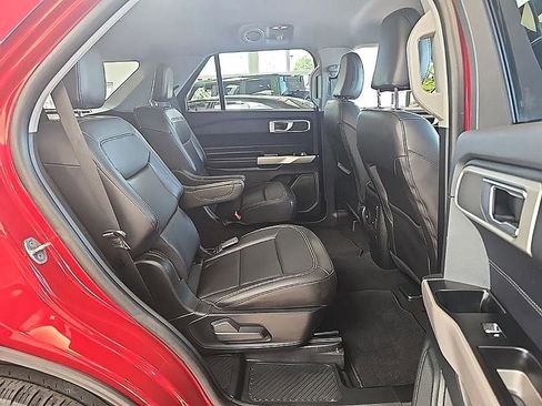 Used 2023 Ford Explorer XLT w/ Equipment Group 202A AWD/4WD image 33