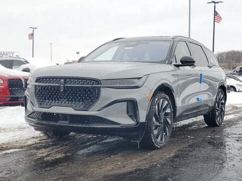 New 2026 Lincoln Nautilus Reserve w/ Jet Appearance Package image 2