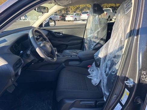New 2026 Honda HR-V LX image 18