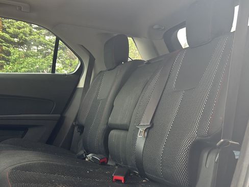 Used 2017 Chevrolet Equinox LT w/ Convenience Package FWD image 16