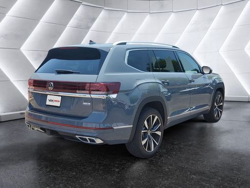 Used 2026 Volkswagen Atlas SEL Premium R-Line AWD/4WD image 4