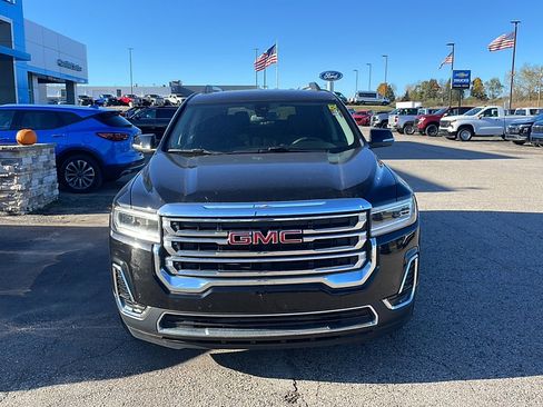 Used 2023 GMC Acadia SLE w/ Driver Convenience Package image 2