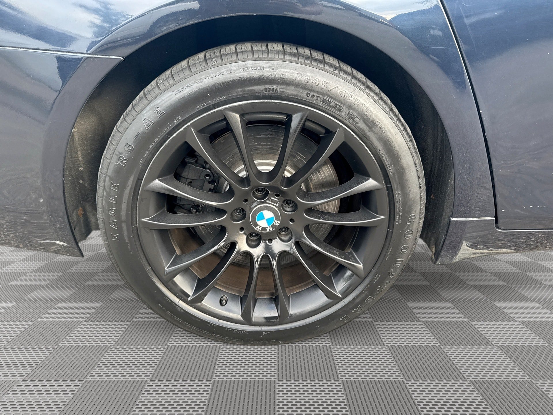 Used 2015 BMW 750Li xDrive AWD/4WD image 30