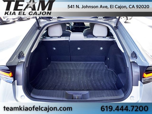 Used 2025 Toyota Prius LE FWD image 15