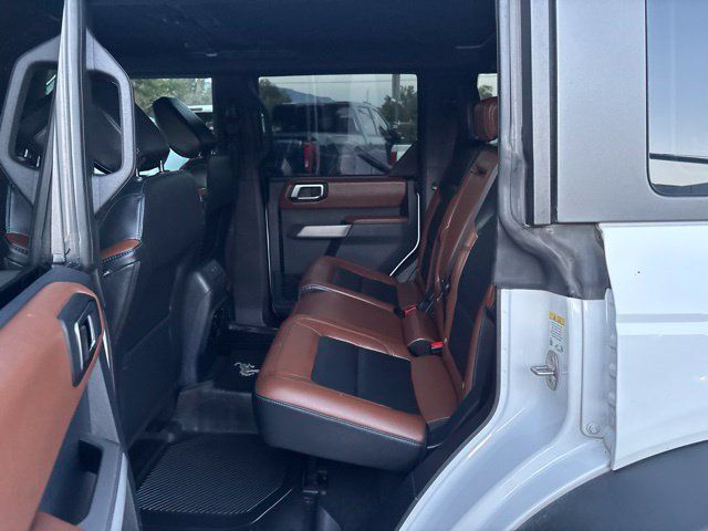Used 2023 Ford Bronco Outer Banks w/ Sasquatch Package AWD/4WD image 32