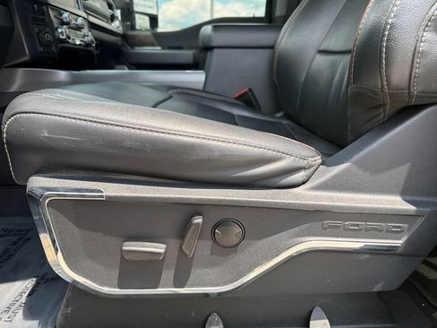 Used 2024 Ford F350 Lariat w/ Lariat Ultimate Package AWD/4WD image 15