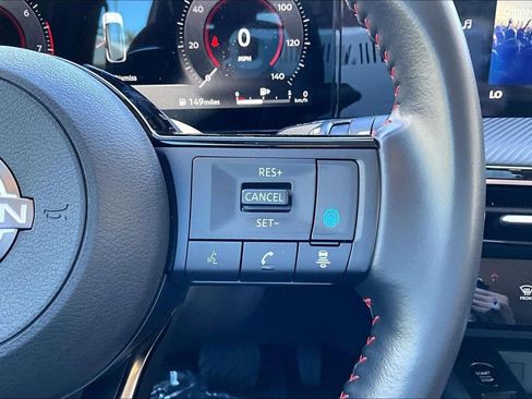 Used 2025 Nissan Kicks SR image 27