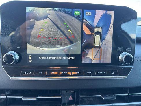 Used 2024 Mitsubishi Outlander SE image 19