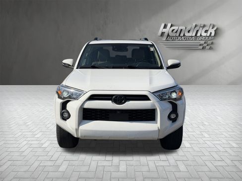 Used 2022 Toyota 4Runner SR5 Premium w/ Moonroof Package RWD image 3