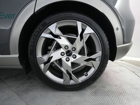 Used 2023 Genesis GV60 Performance AWD/4WD image 9