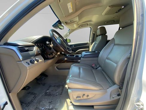 Used 2019 Chevrolet Suburban LT AWD/4WD image 10