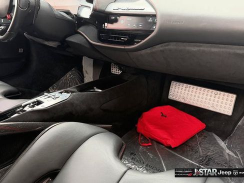 Used 2022 Ferrari SF90 Stradale AWD/4WD image 22