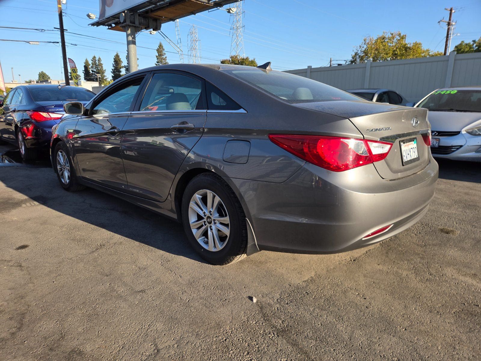 Used 2012 Hyundai Sonata GLS w/ Popular Equipment Pkg FWD image 2