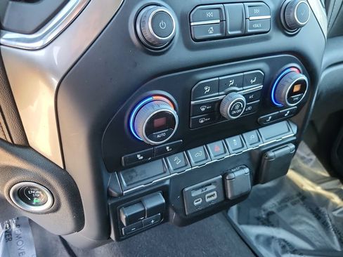 Used 2022 Chevrolet Silverado 2500 LT w/ Convenience Package AWD/4WD image 24