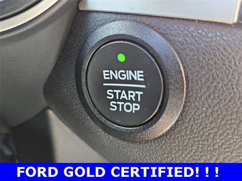 Certified 2022 Ford Escape SE w/ SE Sport Appearance Package image 32