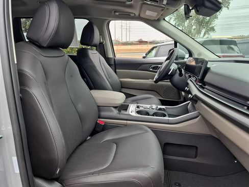 New 2026 Kia Carnival SX FWD image 29