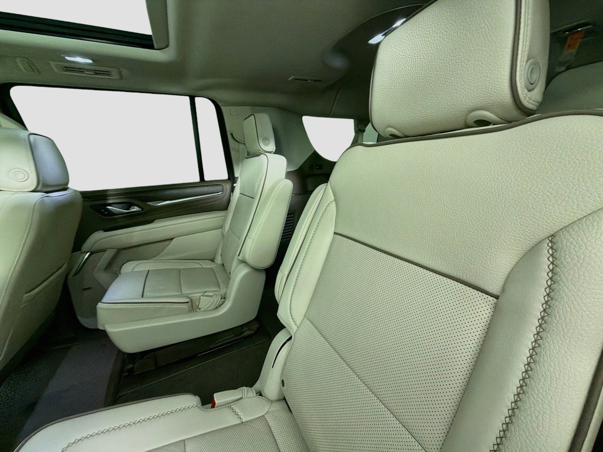 Used 2024 GMC Yukon XL Denali w/ Max Trailering Package AWD/4WD image 27