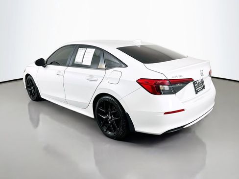 Used 2023 Honda Civic Sport image 5