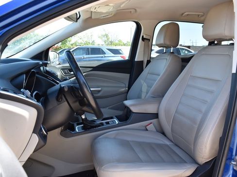 Used 2017 Ford Escape Titanium FWD image 7