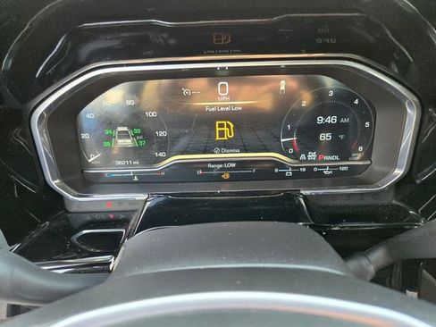 Used 2025 GMC Sierra 1500 SLT AWD/4WD image 34