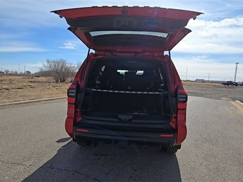 Used 2025 Toyota 4Runner SR5 image 26