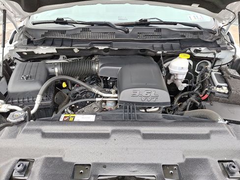 Used 2024 RAM 1500 Classic SLT image 27