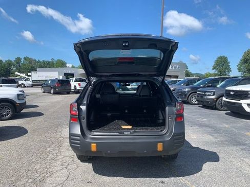 Used 2025 Subaru Outback Wilderness AWD/4WD image 8