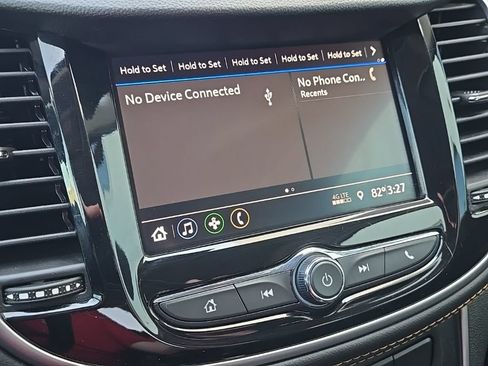 Certified 2021 Chevrolet Trax LT w/ LT Convenience Package FWD image 24