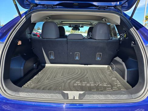 Used 2024 Subaru Crosstrek 2.0i Premium AWD/4WD image 35