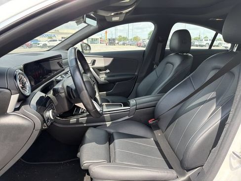 Used 2025 Mercedes-Benz CLA 250 image 9