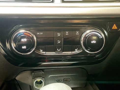 Used 2025 Chevrolet Trax ACTIV w/ Driver Confidence Package image 15