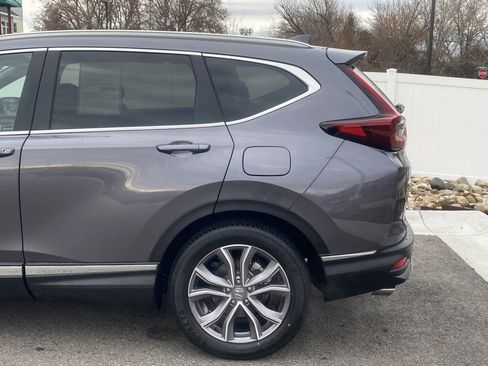 Used 2020 Honda CR-V Touring image 4